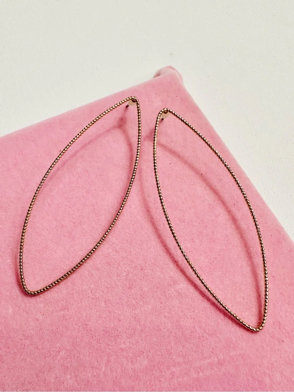 N/A elegant elongated